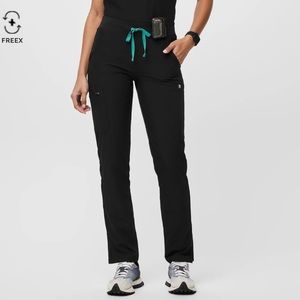 NEW W TAGS! FIGS yola yoga freeX scrub pants